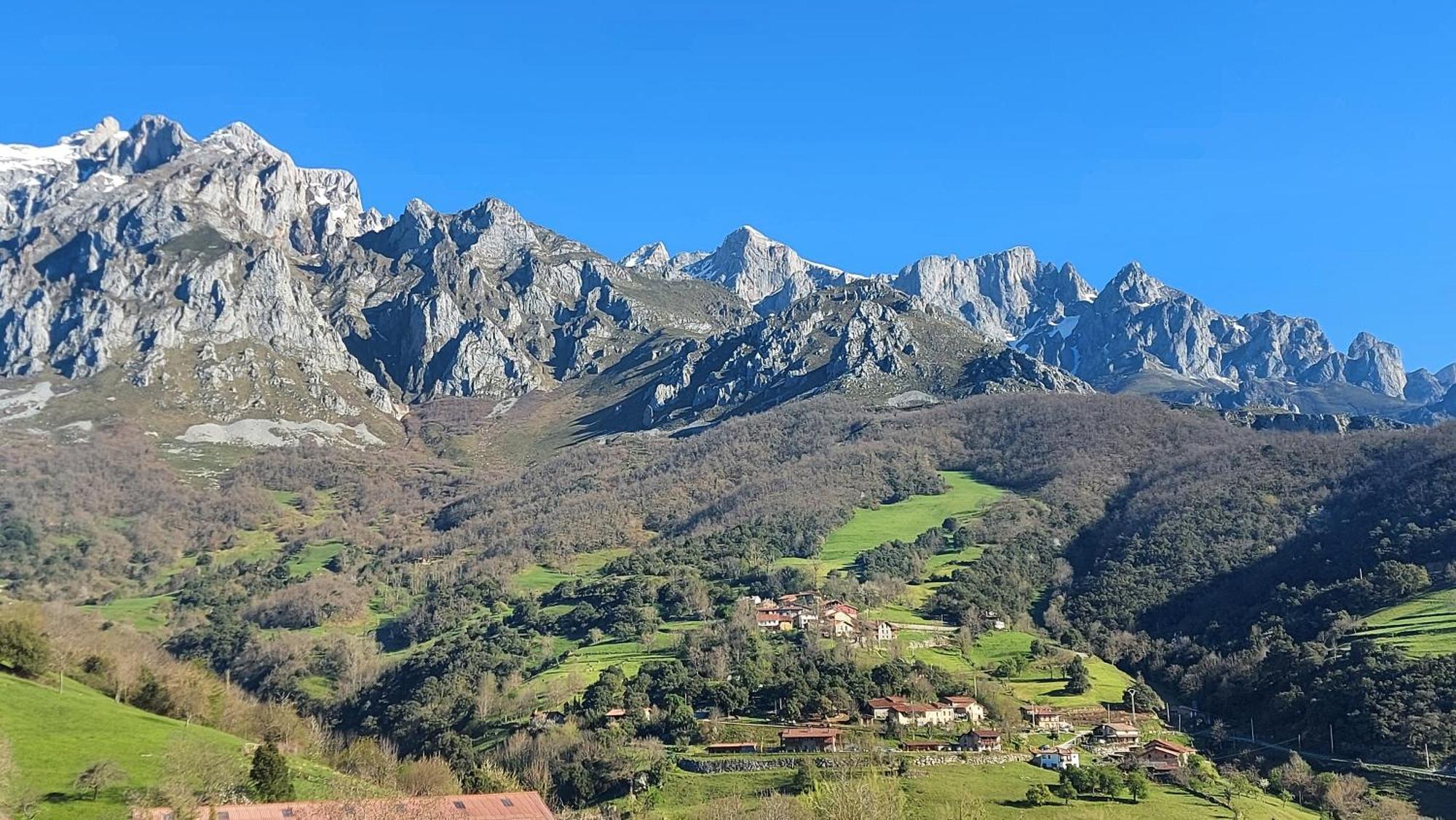 Apartamentos Rurales Los Picos De Redo Camaleño Esterno foto