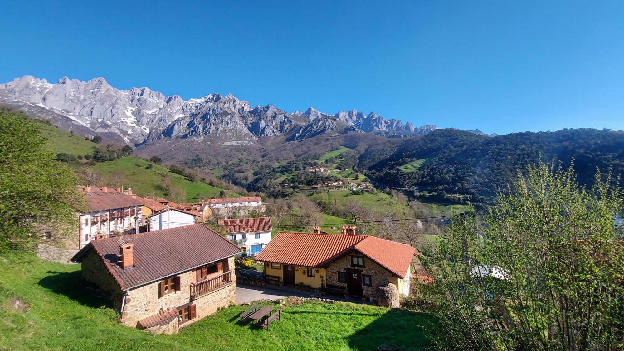 Apartamentos Rurales Los Picos De Redo Camaleño Esterno foto