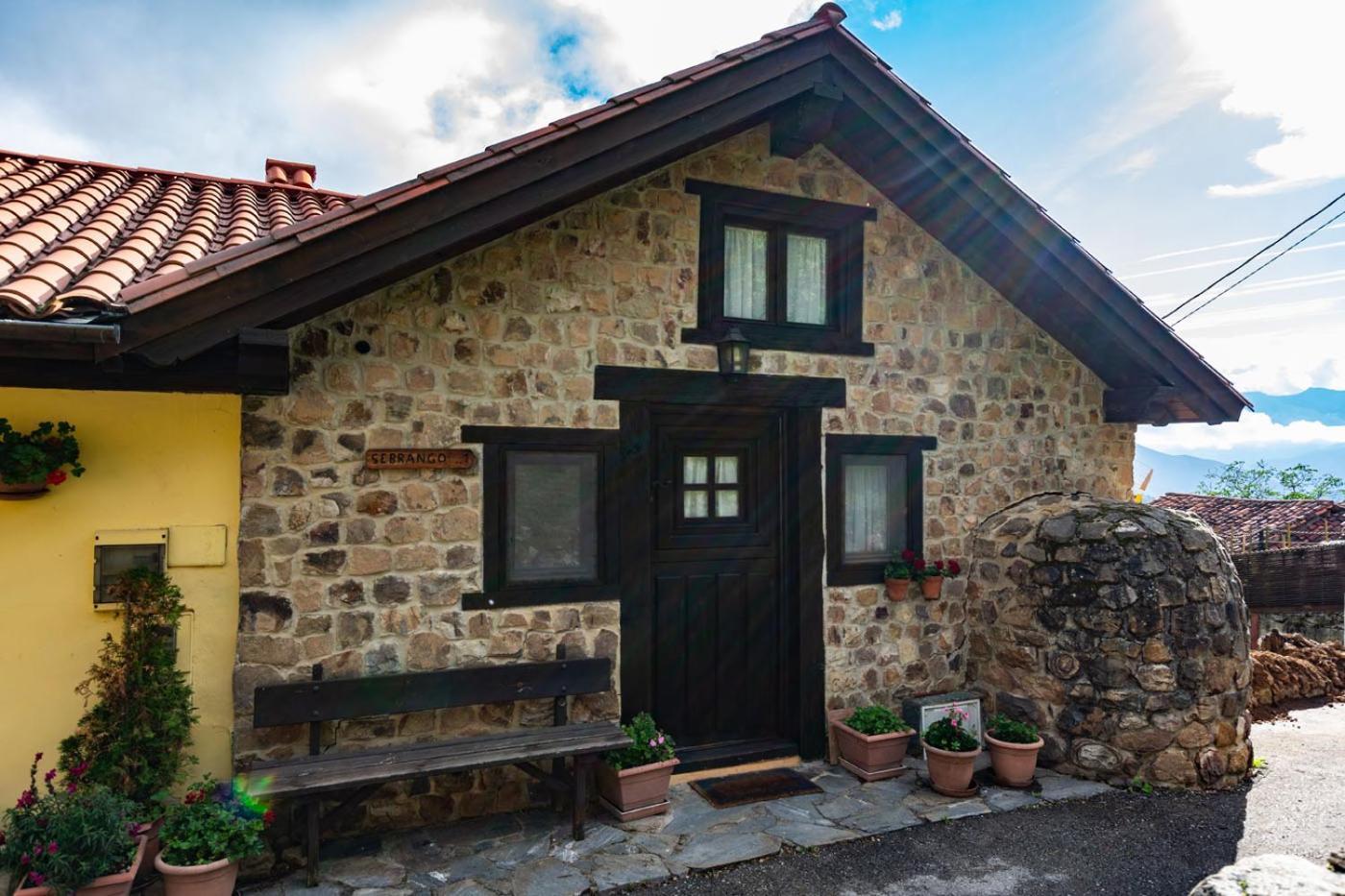 Apartamentos Rurales Los Picos De Redo Camaleño Esterno foto