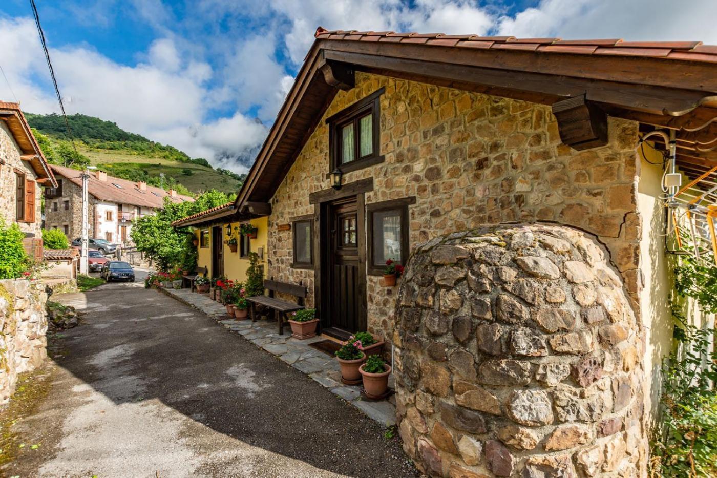 Apartamentos Rurales Los Picos De Redo Camaleño Esterno foto